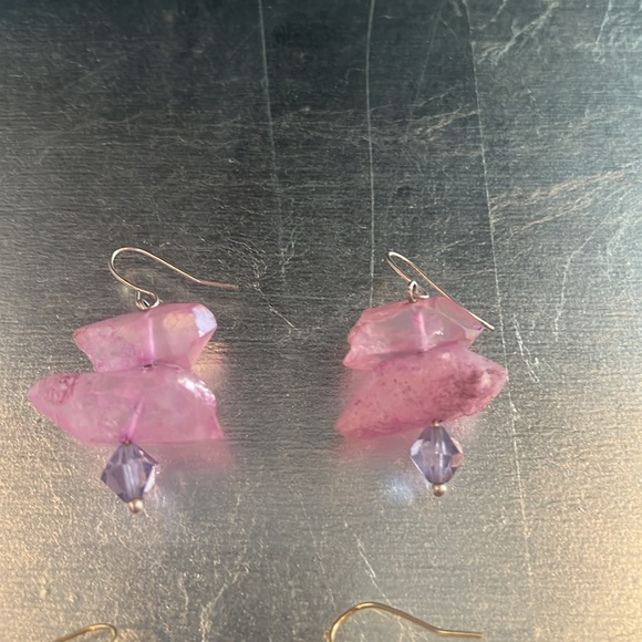 Real pink rose quartz earrings and 2 pairs of funky earrings - Picture 4 of 6